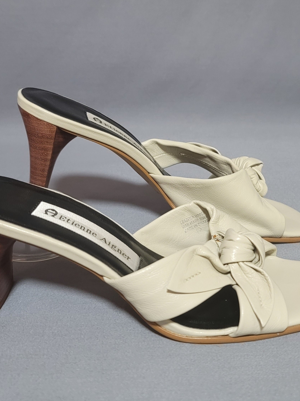 Etienne Aigner Cream Knot Leather Slide Sandals - Picture 2 of 7